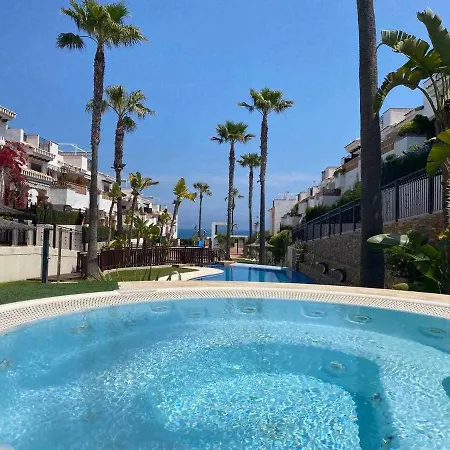Magnifico Piso De Planta Alta A 200m De La Playa *