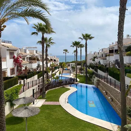 Magnifico Piso De Planta Alta A 200m De La Playa *